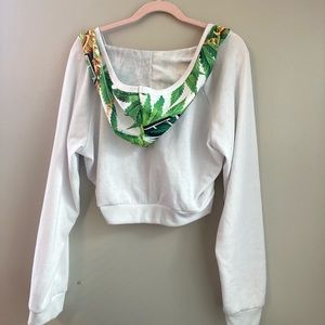 White Cropped weed themed sweater 💚🍃with chains and diamonds on top